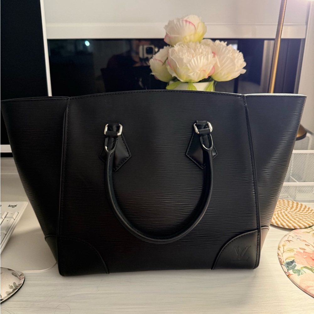 AUTHENTIC LOUIS VUITTON PHENIX MM EPI NOIR